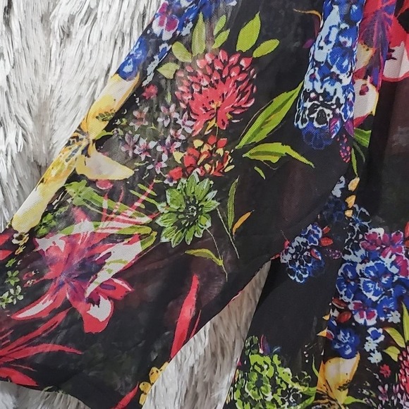 Gorgeous Tropical floral kimono‎ coverup cardigan plus - Picture 3 of 6